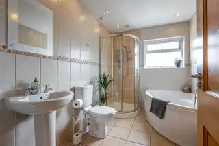 22 Hollybank ParkImage 19