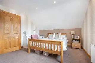 22 Hollybank ParkImage 32