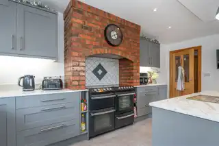 22 Hollybank ParkImage 14