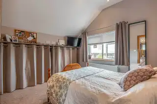 22 Hollybank ParkImage 36