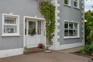 8 Woodcroft RiseImage 2