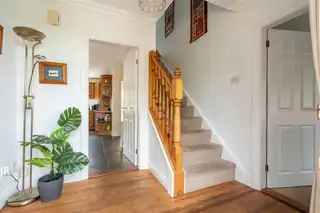 8 Woodcroft RiseImage 3