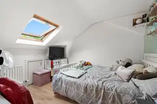 24 Raphael ParkImage 22
