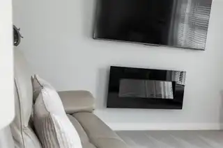 1 The HolliesImage 7
