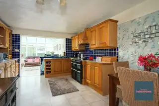 13 Wood Green AvenueImage 6