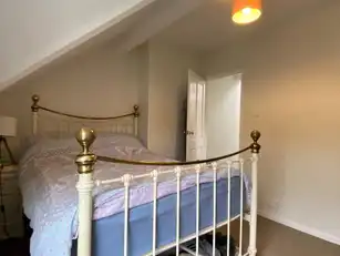 7 Dub CottageImage 8