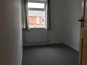203 Ravenhill AvenueImage 6