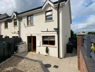 27 Laurel WoodImage 2