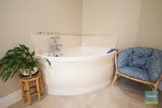 2 Mayfield AvenueImage 38