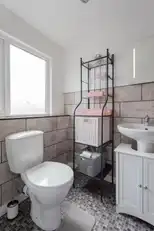 Room 4 156 Dunluce AvenueImage 20
