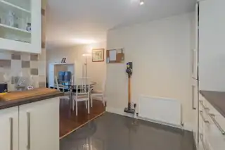 703 Adelaide StreetImage 12