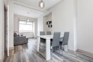 46 Richardson StreetImage 9