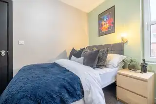 Room 2, 20 Glenbrook AvenueImage 7