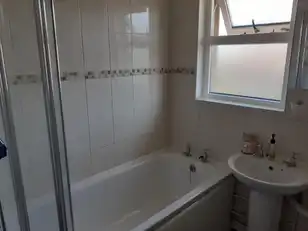 31 Carnhill WalkImage 5