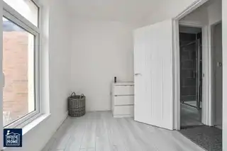 833 Crumlin RoadImage 10