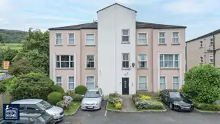 6 Lesley LodgeImage 4
