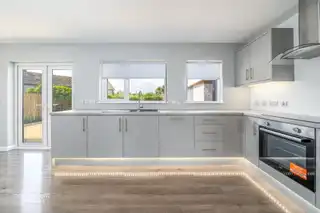 8 Kylemore GardensImage 7