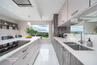 12 Casements ViewImage 5