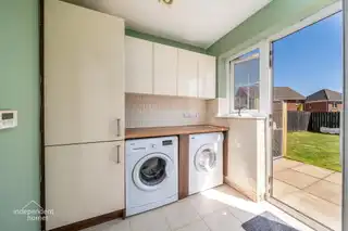10 Hampton DriveImage 5