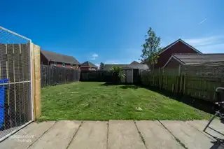 10 Hampton DriveImage 12