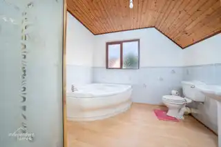 2 Cedar GroveImage 12