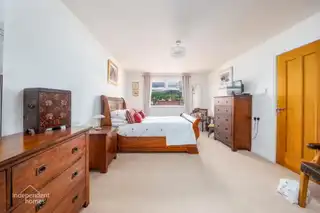 9 Croft ManorImage 8