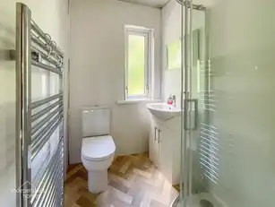 25 Bank RoadImage 8