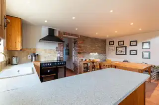 Barr Hall BarnsImage 17