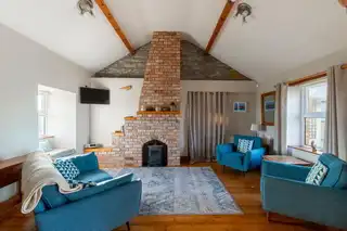 Barr Hall BarnsImage 24