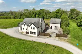 C.10 Ac & 27 Stables, Drumralla StablesImage 4