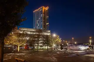 2509 Obel TowerImage 4