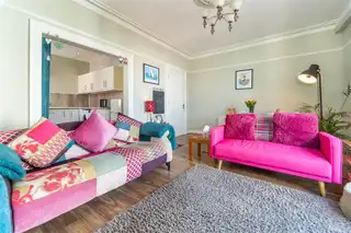 52 Holborn AvenueImage 8