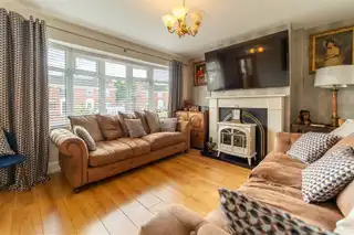 60 Ashbury RoadImage 4