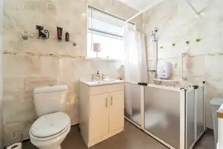 2 Forthill ParradeImage 10