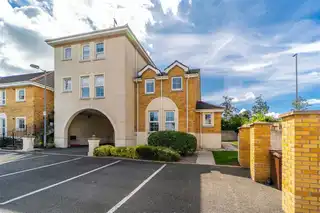 Image 1 for 8 Lineybrook Lane