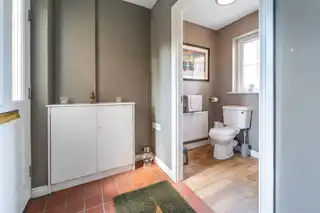 8 Lineybrook LaneImage 3