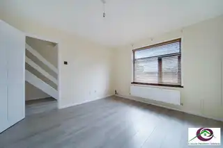8 Rosemount GardensImage 13