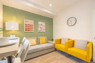 Woodcot AvenueImage 2