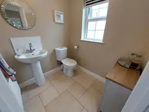 3 Roundhill MewsImage 9