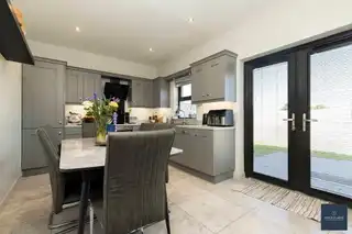 4 Broomhill ManorImage 13