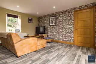 25B Magheralone RoadImage 18