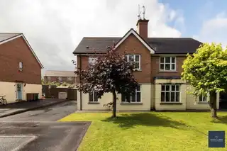 9 Annesborough MewsImage 2
