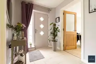 9 Annesborough MewsImage 4