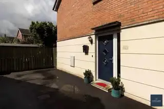 9 Annesborough MewsImage 3