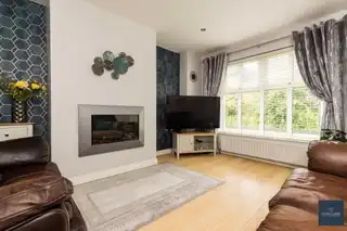 9 Annesborough MewsImage 6