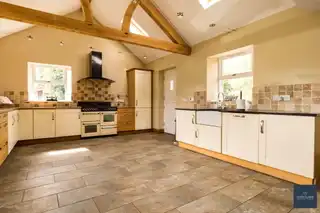 25B Magheralone RoadImage 8