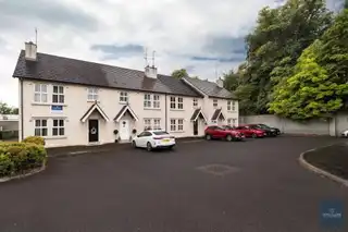 40 Strawhill ManorImage 2
