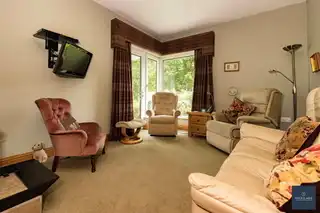 1 The AppleyardImage 27