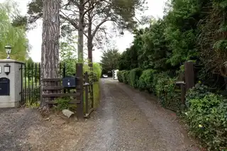 8 Station RoadImage 2