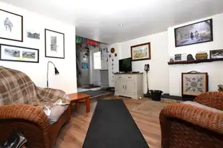 8 Station RoadImage 6